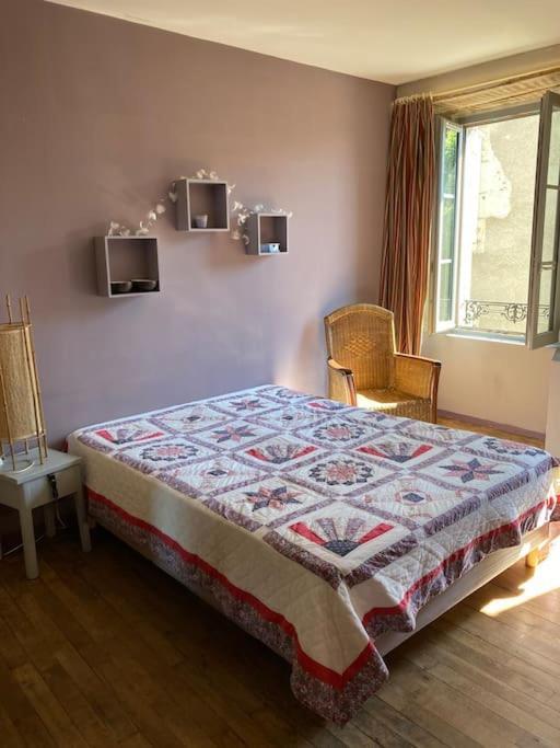 Grand Appartement Tres Clair Pres Centre Ville Argentat Exterior photo