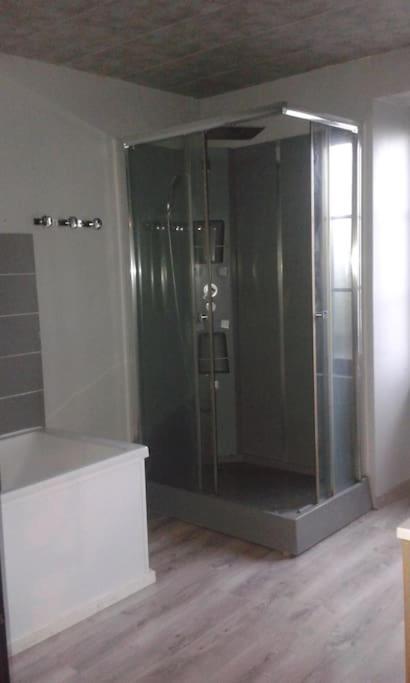 Grand Appartement Tres Clair Pres Centre Ville Argentat Exterior photo